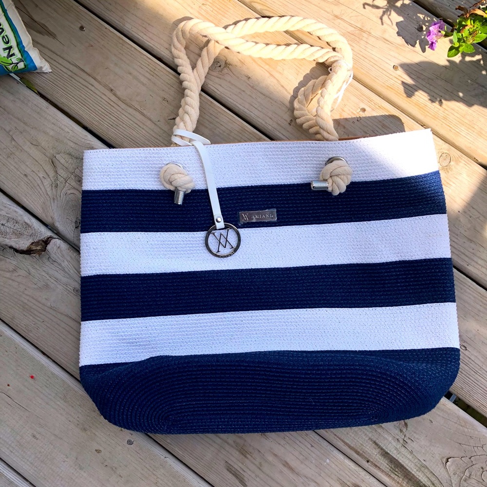 Amiani Resort Wear Woven Straw Tote